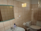 Łazienka w pokoju 3 osobowym