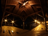 Molo spacerowe nocą